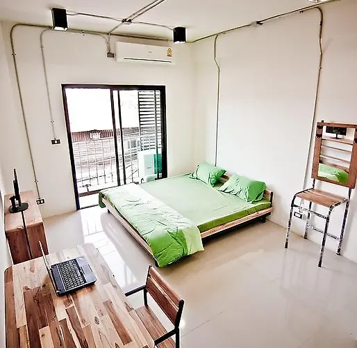 Auberge de jeunesse Nilukn House Tha Phra *